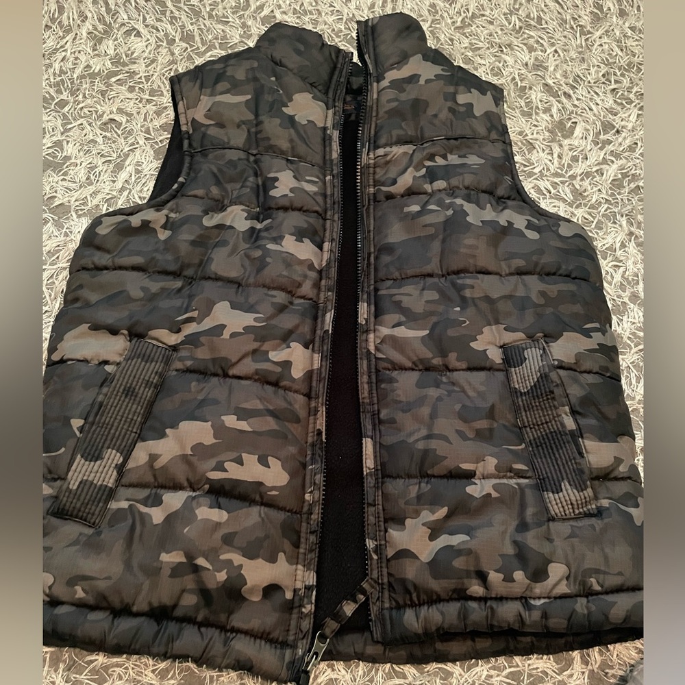Camouflage Puffer Vest